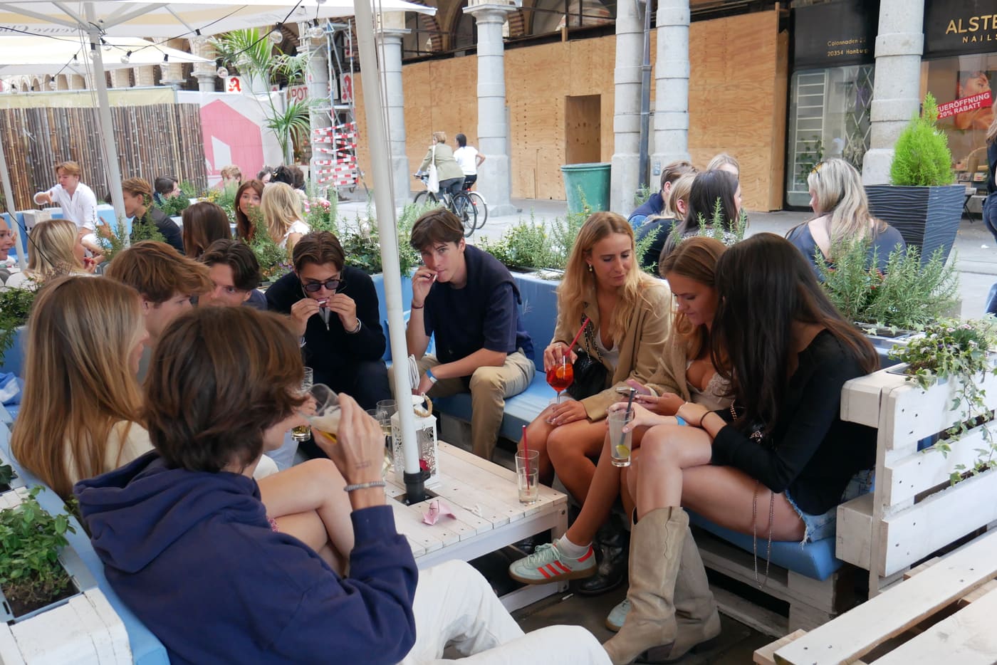 Cavaliers im Leo's Café, Eindruck des Abends